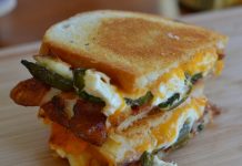 Jalapeño Popper Grilled Cheese